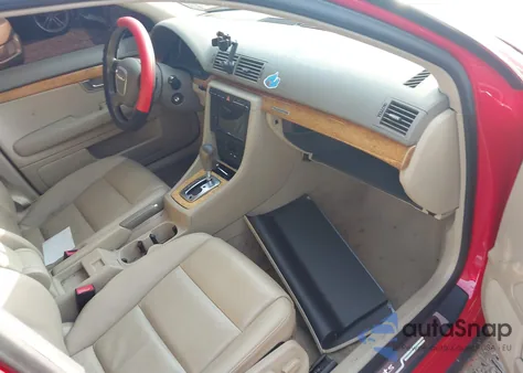 2008 Audi A4 2.0T из США, поврежденный, VIN WAUDF78E98A068955